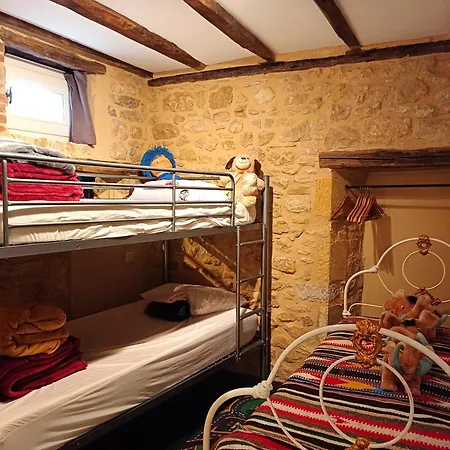 Holiday home Au Pied Du Chateau - 5 A 11 Personnes - Baignade-canoe-piste Cyclable A 100 M *