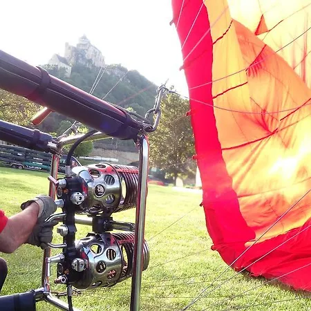 Prázdninový dům Au Pied Du Chateau - 5 A 11 Personnes - Baignade-canoe-piste Cyclable A 100 M *