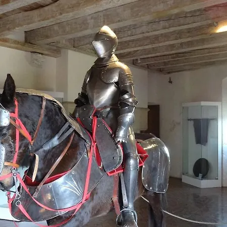 Semesterbostad Au Pied Du Chateau - 5 A 11 Personnes - Baignade-canoe-piste Cyclable A 100 M