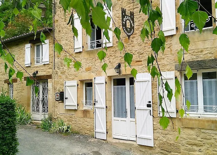 Au Pied Du Chateau - 5 A 11 Personnes - Baignade-canoe-piste Cyclable A 100 M